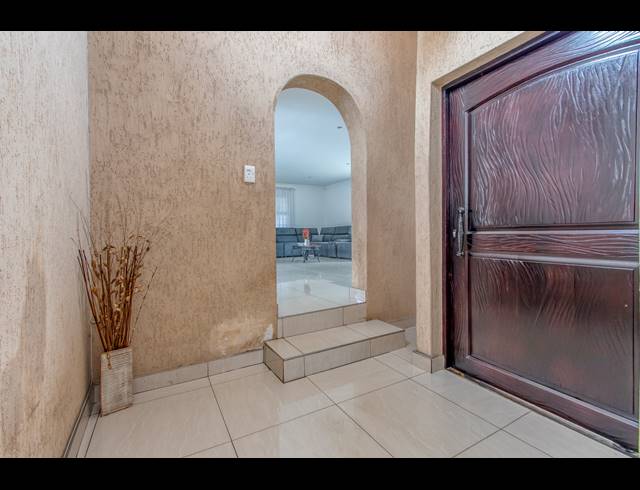4 BEDROOM FREESTANDING RENTED IN DISCOVERY